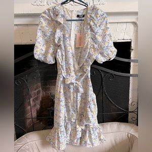 Misguided size 4 floral dress
